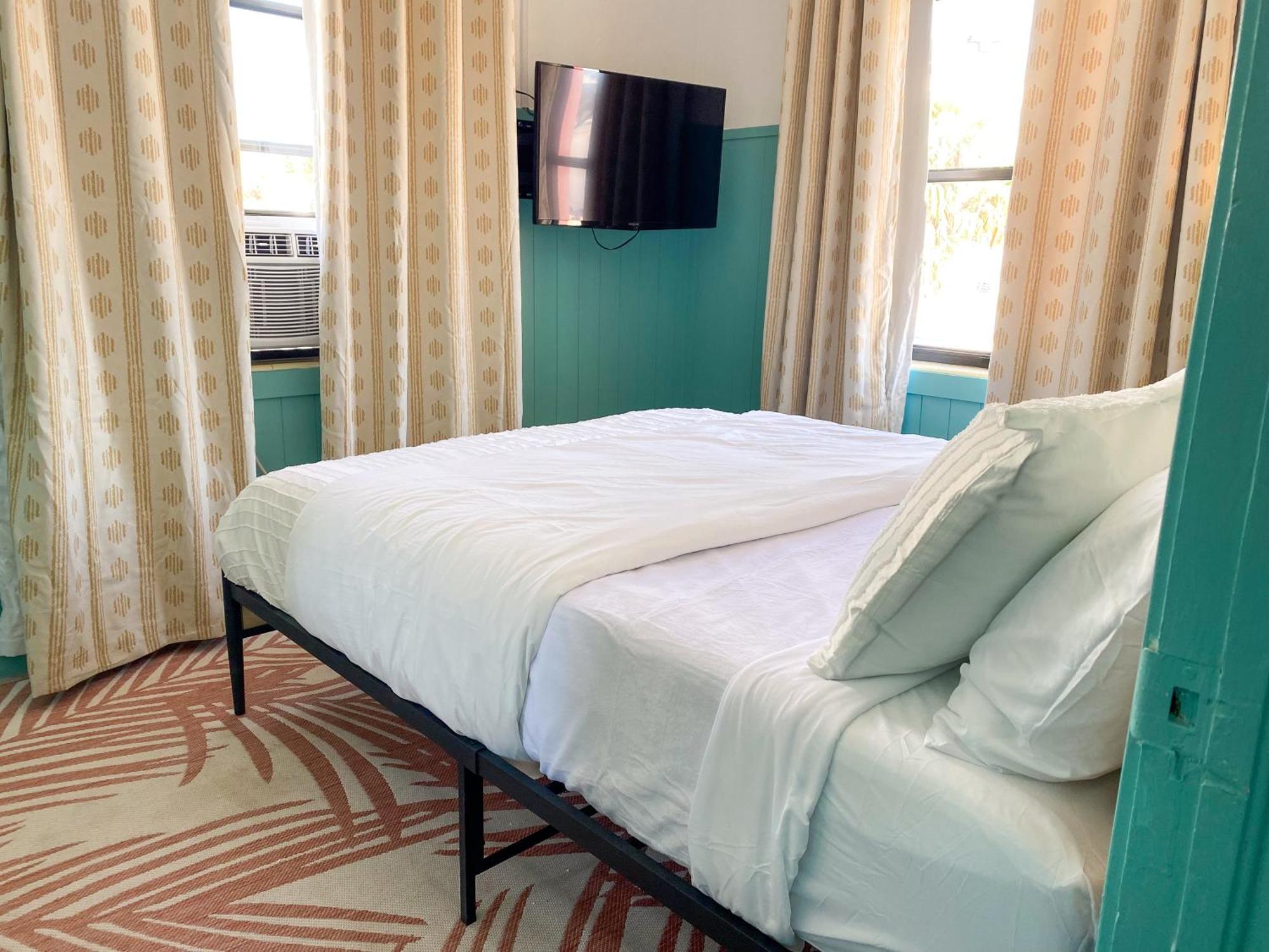 Oasis Palms Resort 세인트피트비치 외부 사진